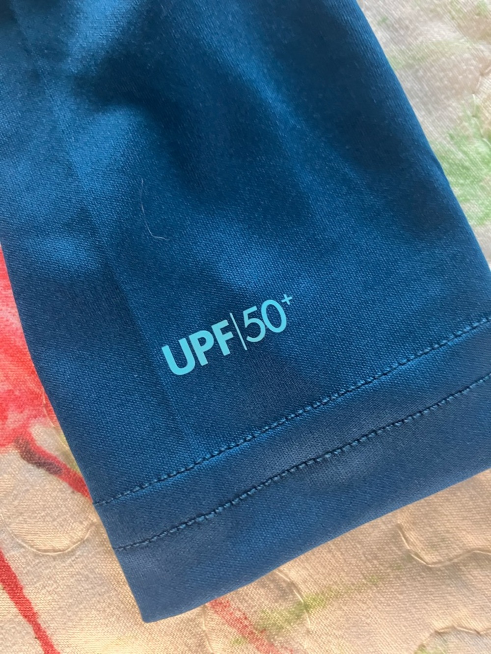 Hurley Navy & Teal UPF 50+ Swim Rash Sleeve Detail - Picture 3 of 5